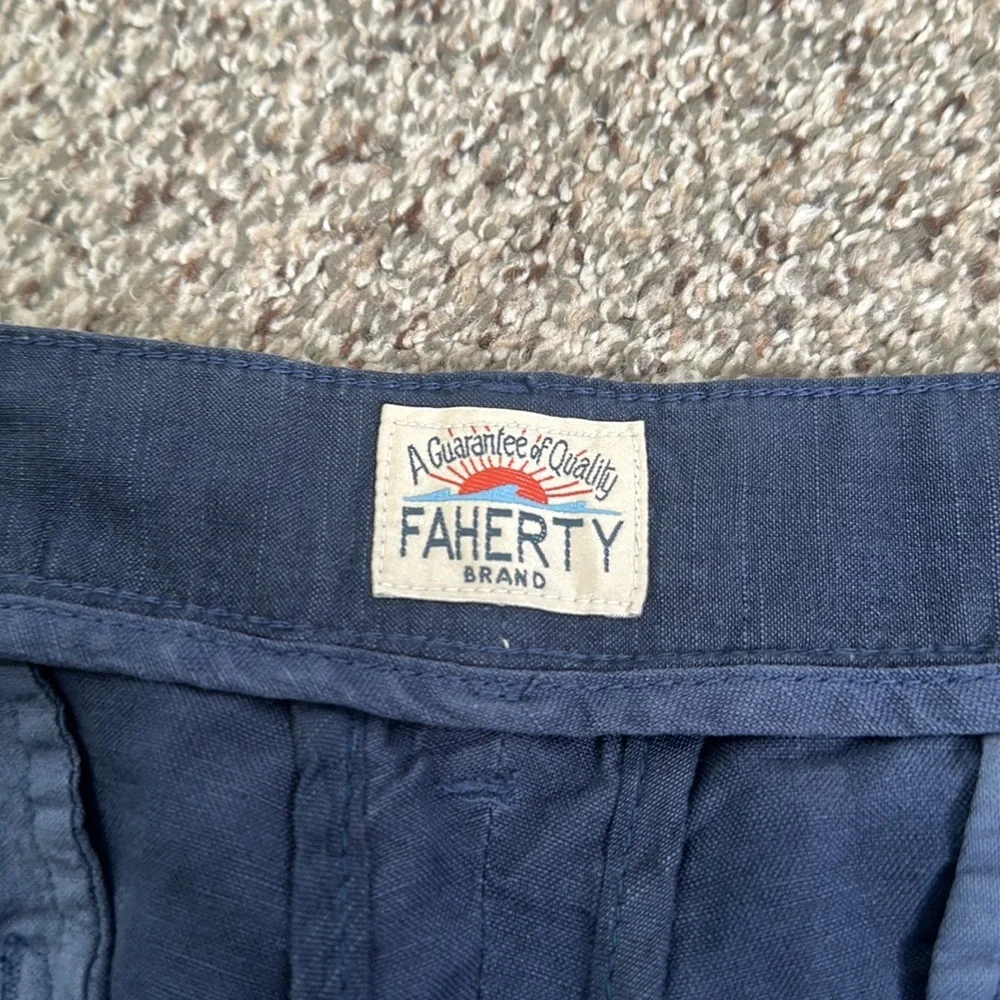 FAHERTY brand linen cotton blend short size 40 navy blue summer vacation